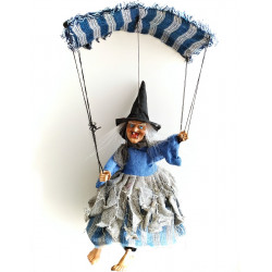 Čarodějnice k zavěšení padák 2 Halloween 60cm
